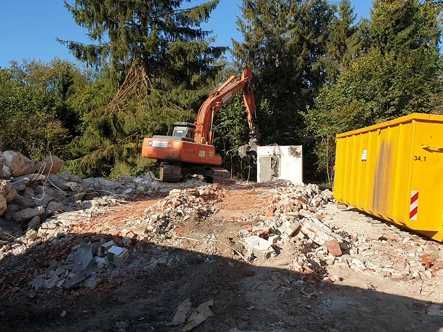 Harrje-GmbH_Grundstücksraeumungen_Beraeumung_Recyclinghof_Geestland_Bad_Bederkesa_Spaden_Bremerhaven_Dorum
